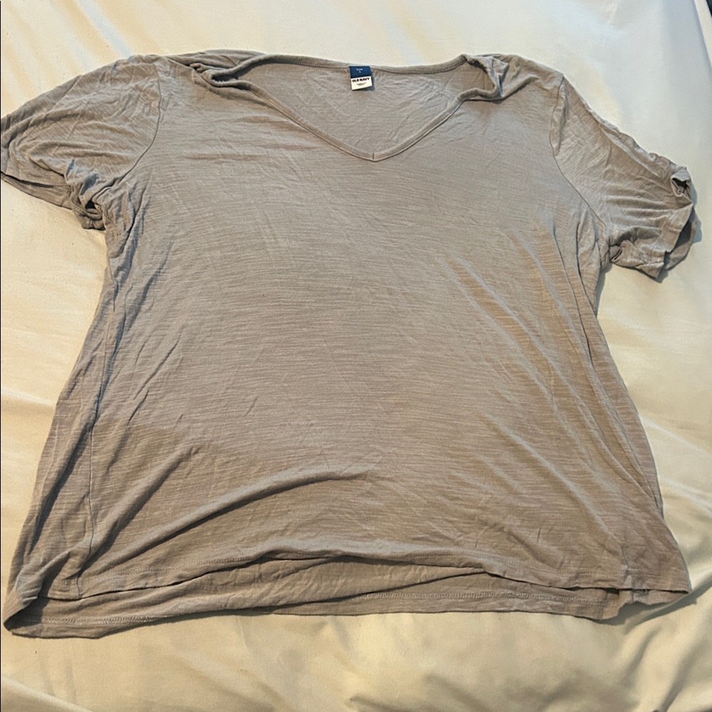 Old Navy V-Neck Short Sleeve Tee
